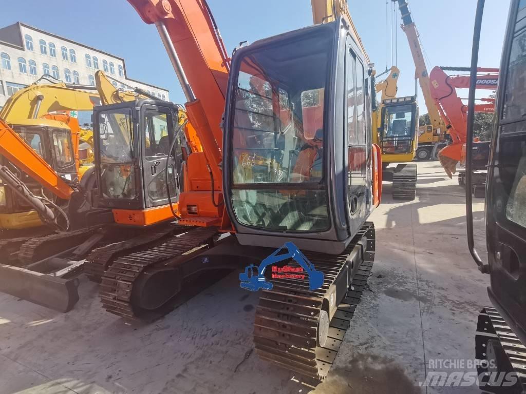 Hitachi EX60 小型挖掘机