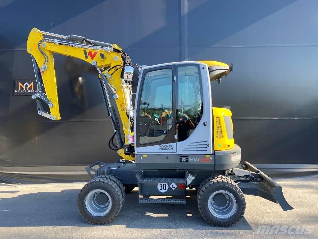 Wacker Neuson EW65 轮式挖掘机