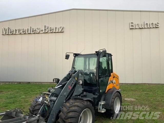 GiANT G5000 轮式装载机