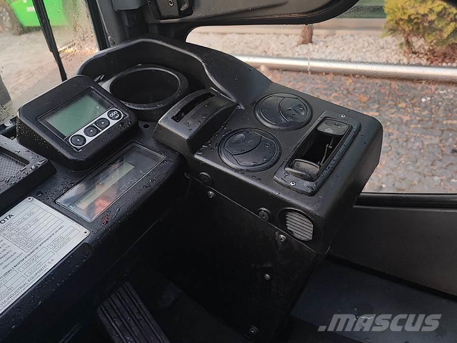 Toyota 02-8FGF15 天然气叉车