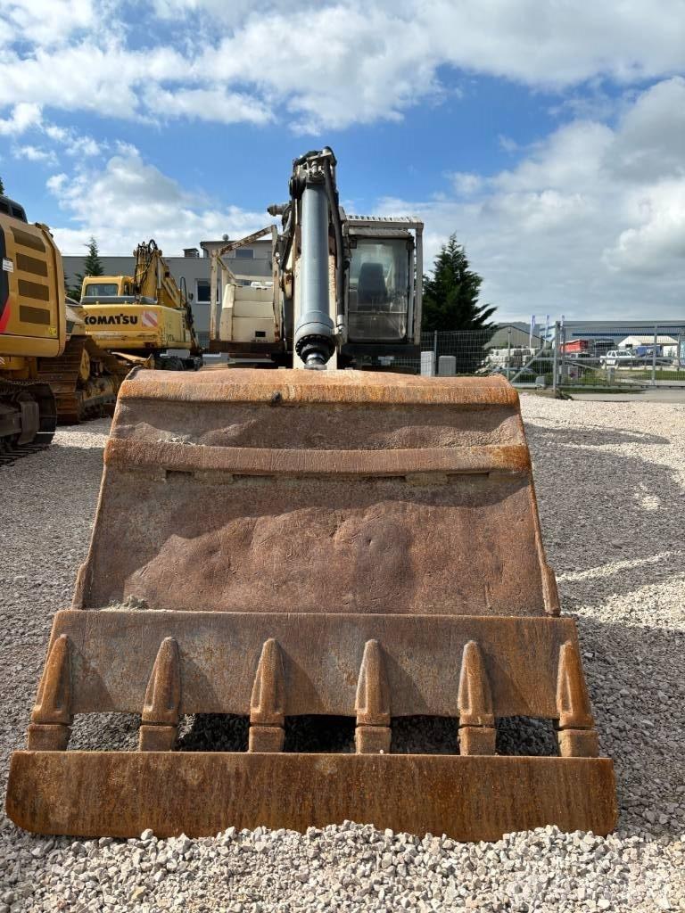 Terex TC 240 LC 履带挖掘机