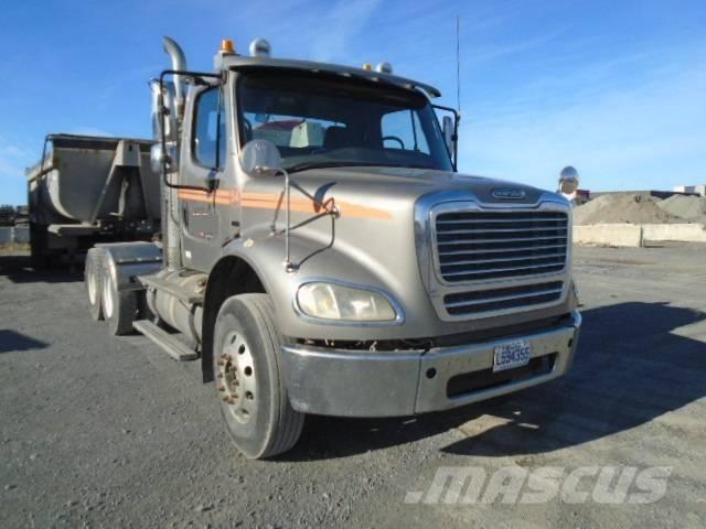Freightliner M2 112 牵引车