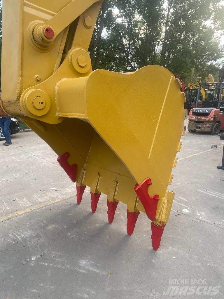 CAT 330 B 履带挖掘机