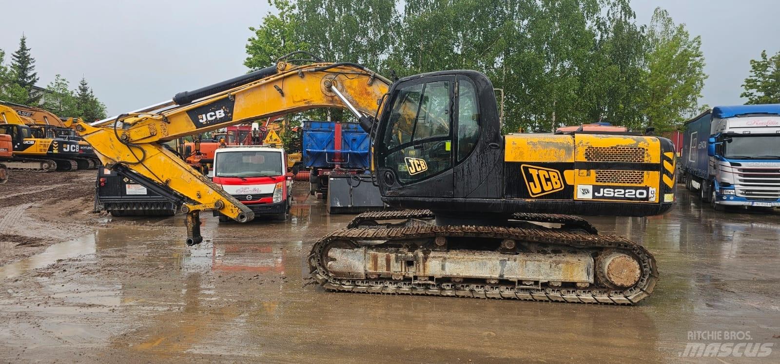 JCB JS 220 LC 履带挖掘机