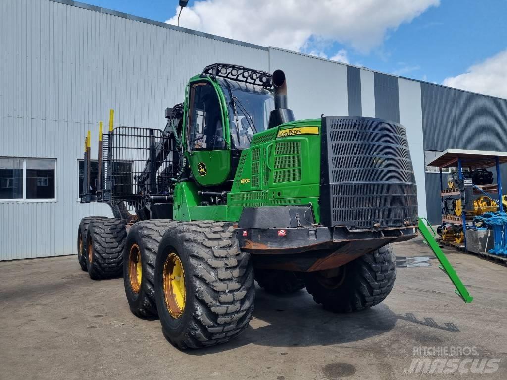 John Deere 1910 G 集运机