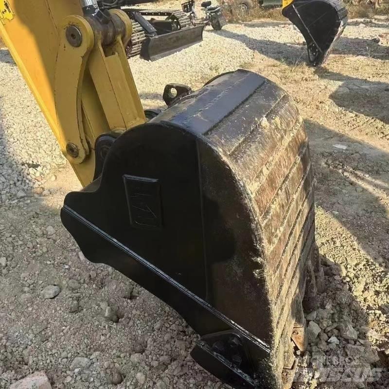 CAT 307E2 履带挖掘机