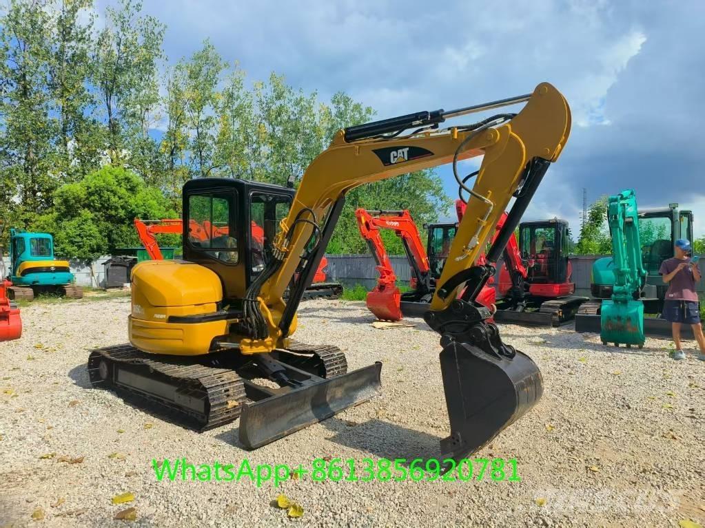 CAT 305 CR 小型挖掘机