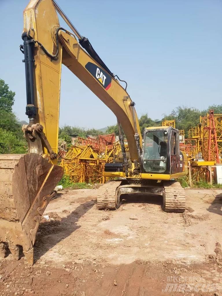 CAT 320 D 履带挖掘机