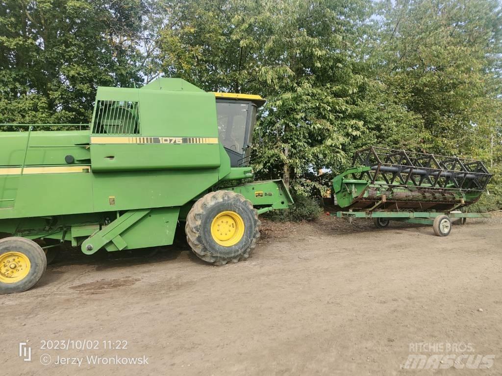 John Deere 1075 联合收割机