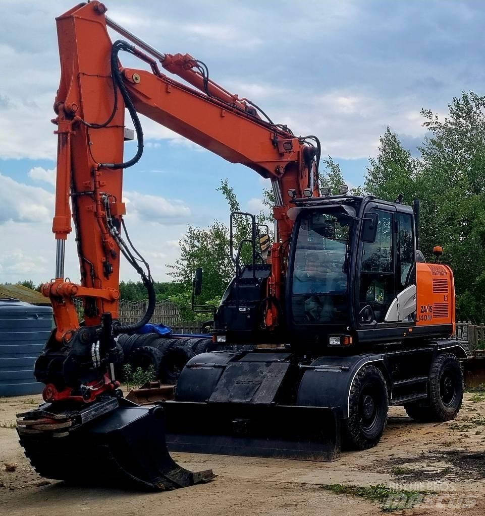 Hitachi 140W 轮式挖掘机