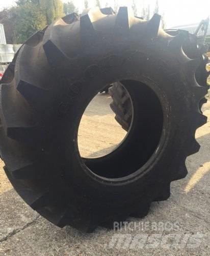 Goodyear 650/75R32 轮胎、车轮和轮圈