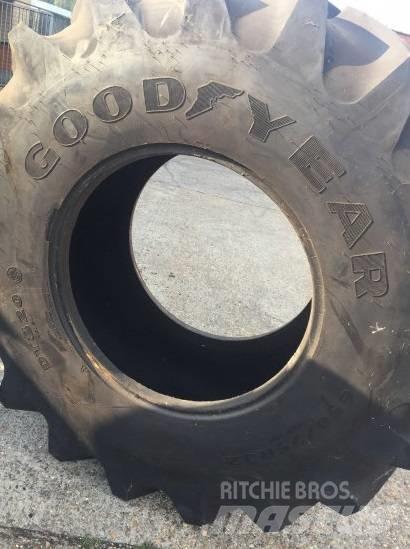 Goodyear 650/75R32 轮胎、车轮和轮圈