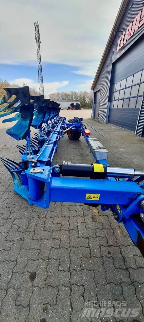Lemken Diamant 11 双向犁