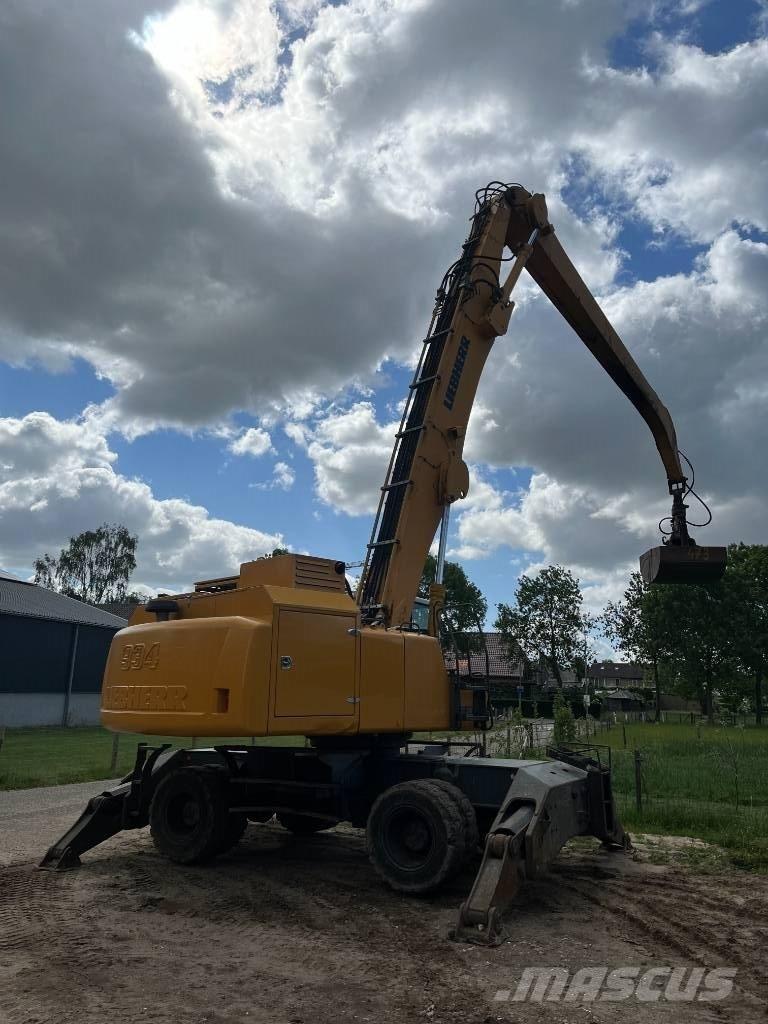 Liebherr 934 工业挖掘机