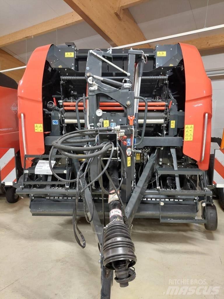 Kuhn VBP 3165 OC 23 圆捆打捆机