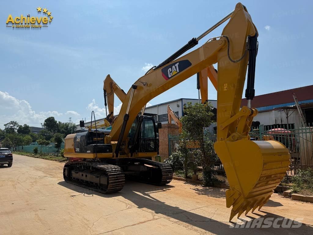 CAT 329 D2L 履带挖掘机