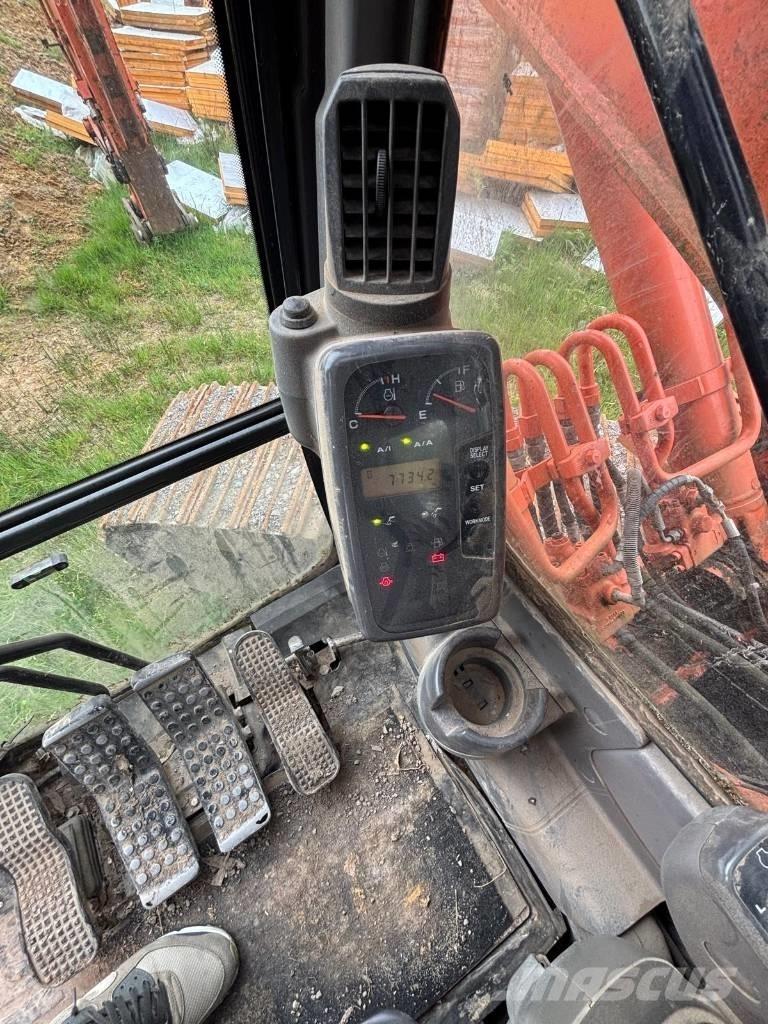 Hitachi Zaxis 180 LC 履带挖掘机