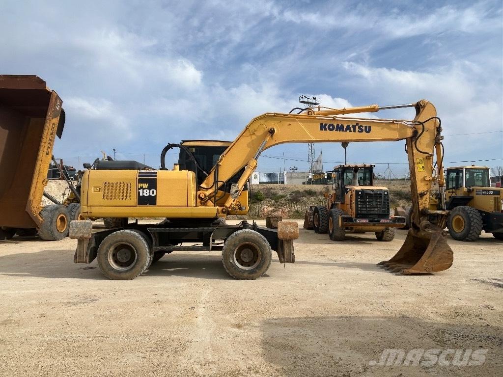 Komatsu PW 180 轮式挖掘机