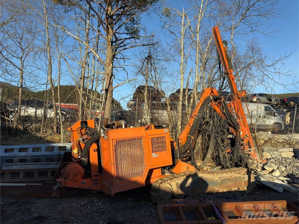 Tamrock Dino 500 小型钻机