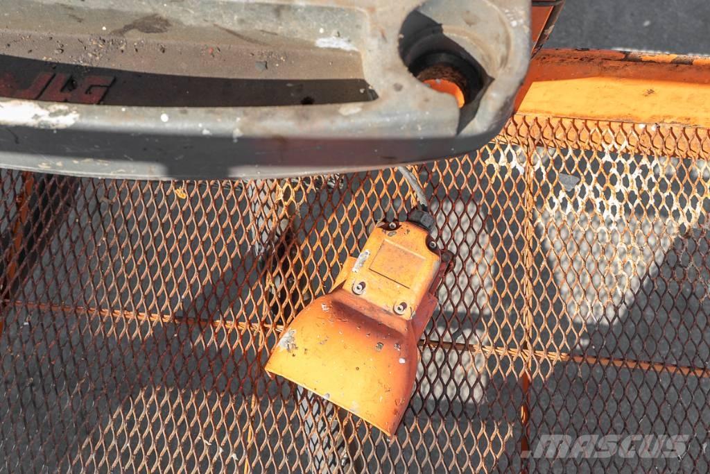 JLG 1350 SJP 直臂高空工作平台