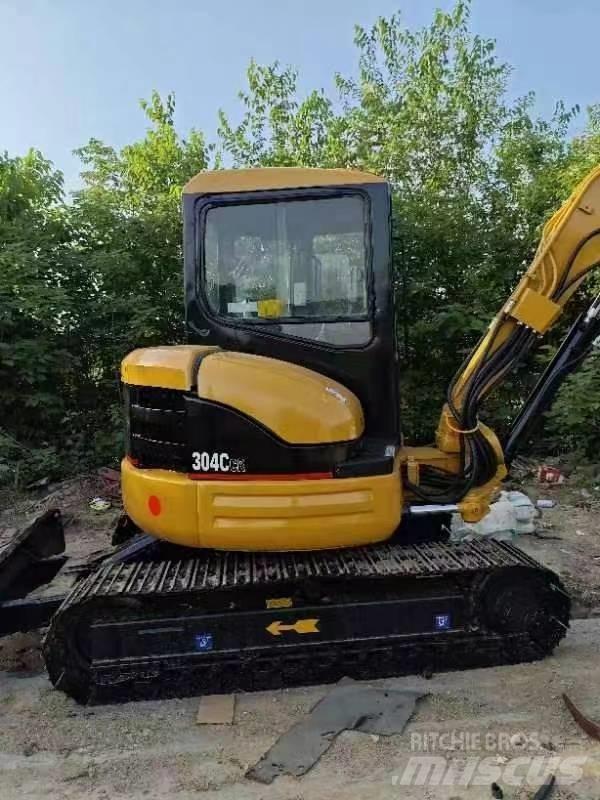 CAT 304 C CR 小型挖掘机