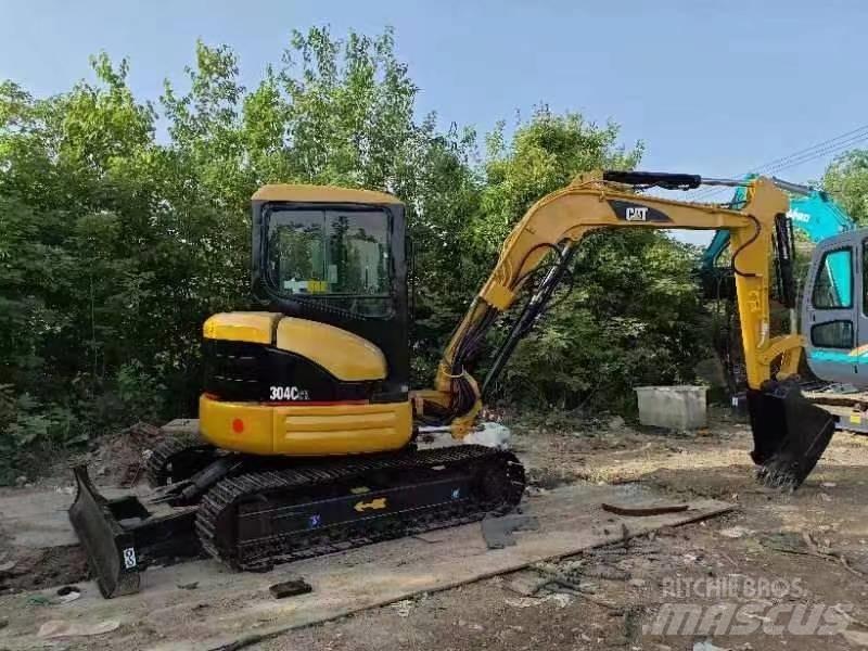 CAT 304 C CR 小型挖掘机