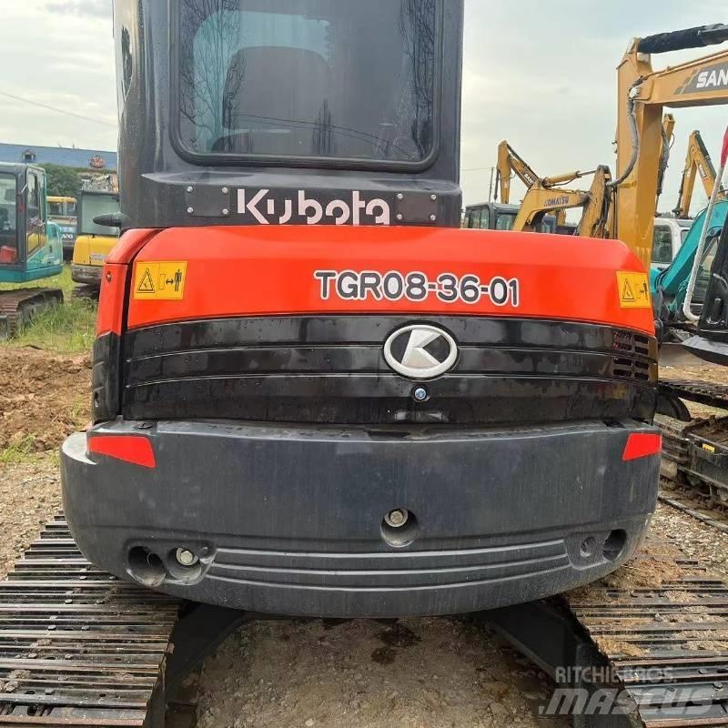 Kubota U 48 小型挖掘机