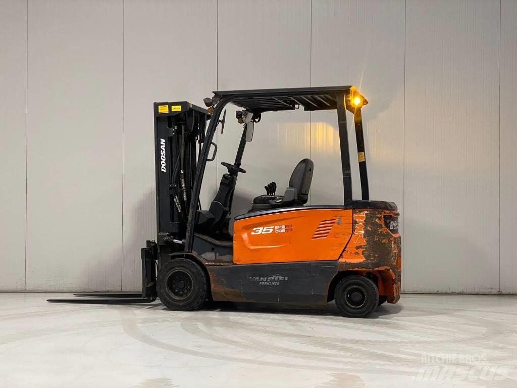 Doosan B35X-7 电动叉车