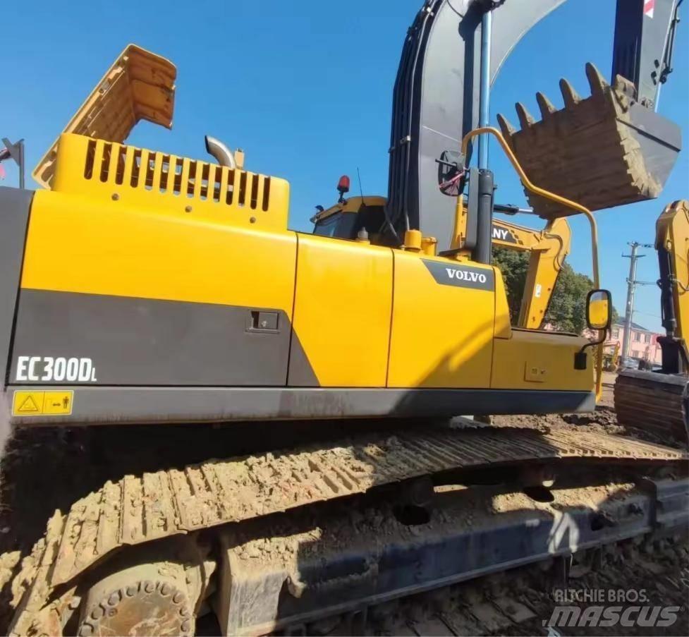 Volvo EC 300 D L 履带挖掘机
