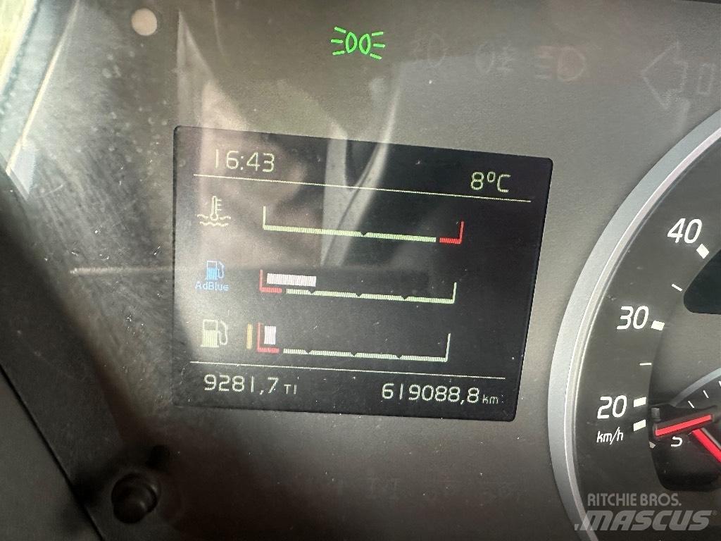 Volvo FH13 540 6x4 工程吊钩车