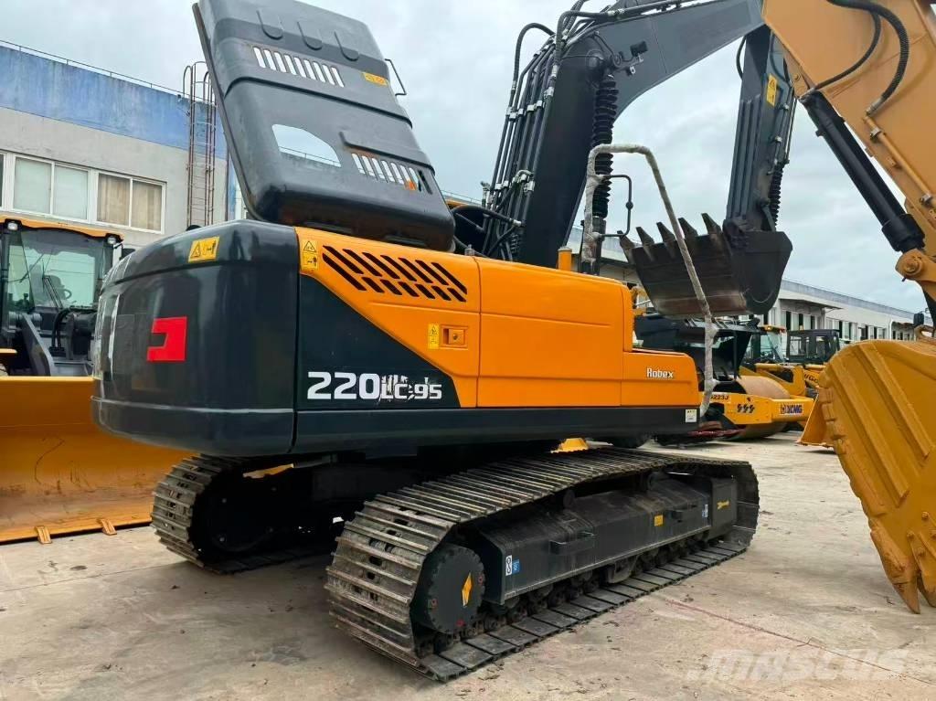Hyundai R220LC-9S 中型挖掘机