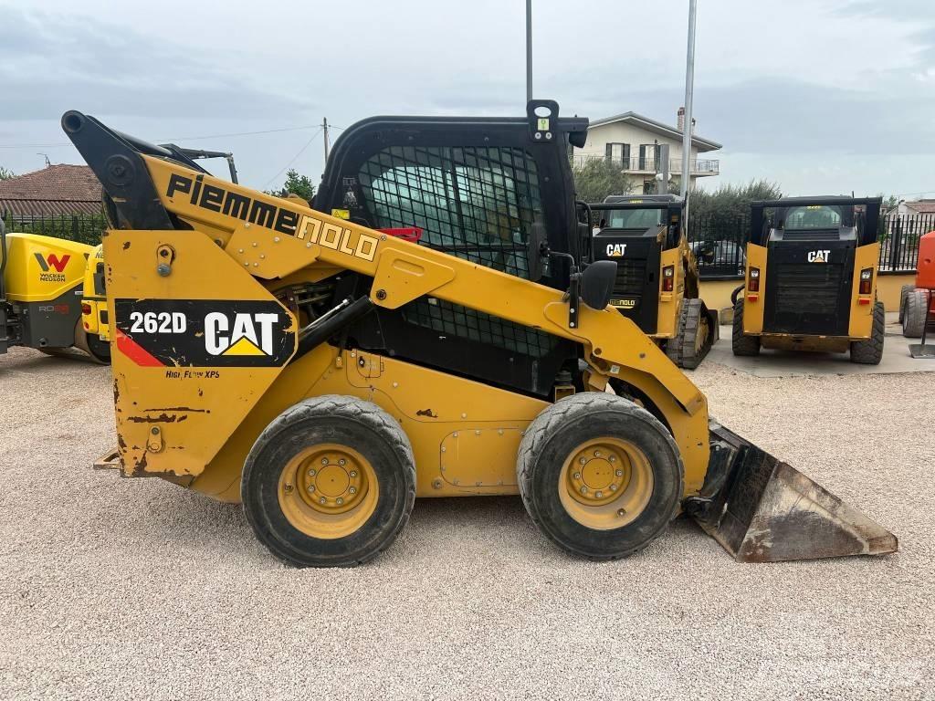 CAT 262 D 滑移装载机