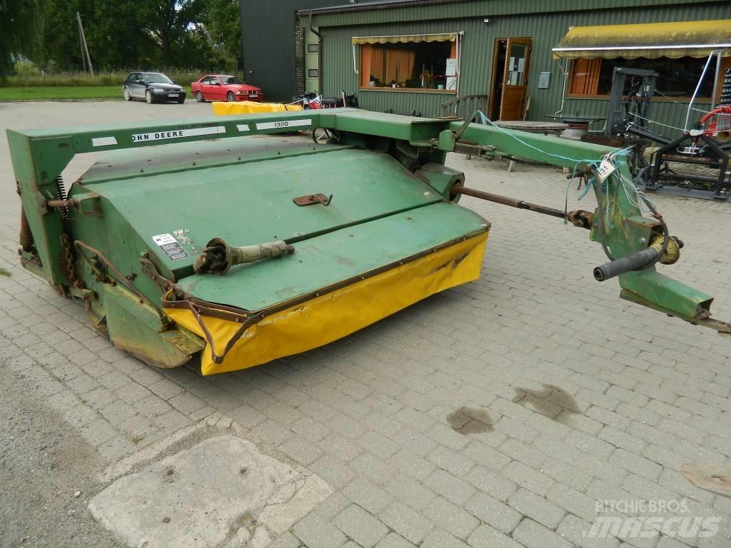 John Deere 1320 割草调节装置