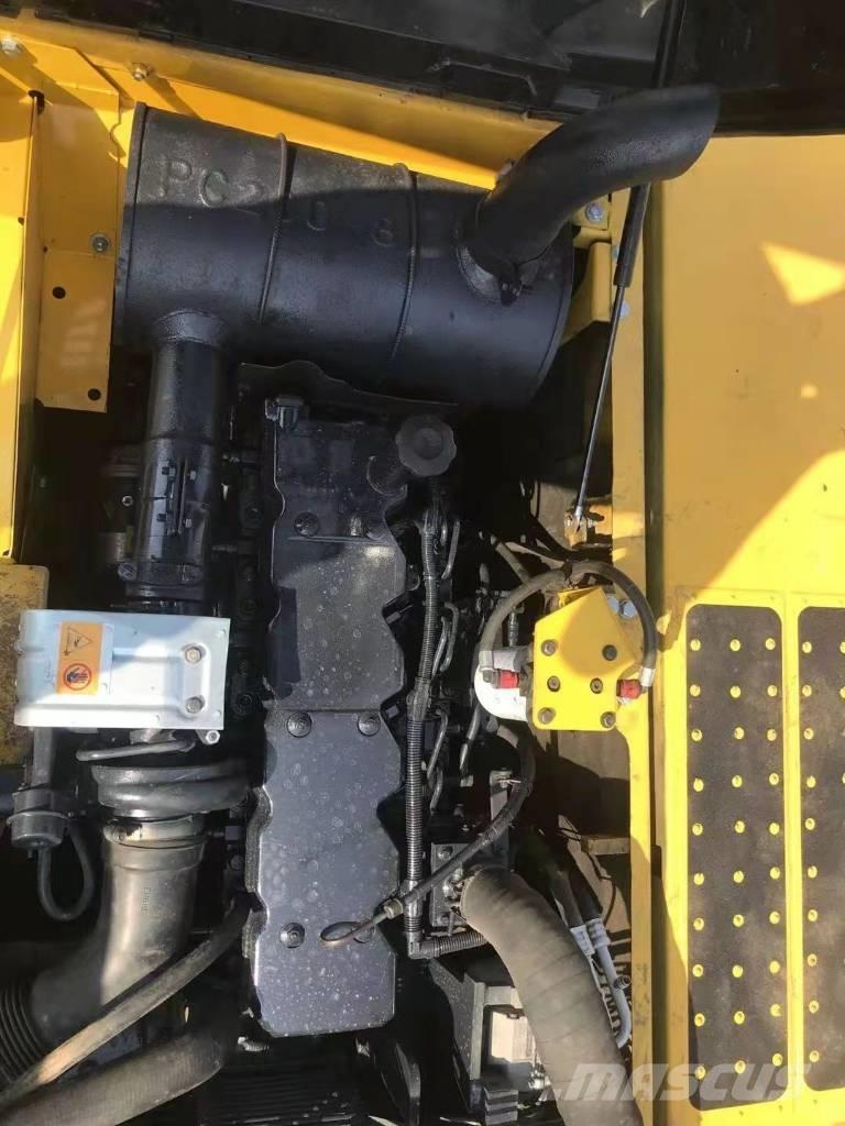 Komatsu PC 220-8 履带挖掘机
