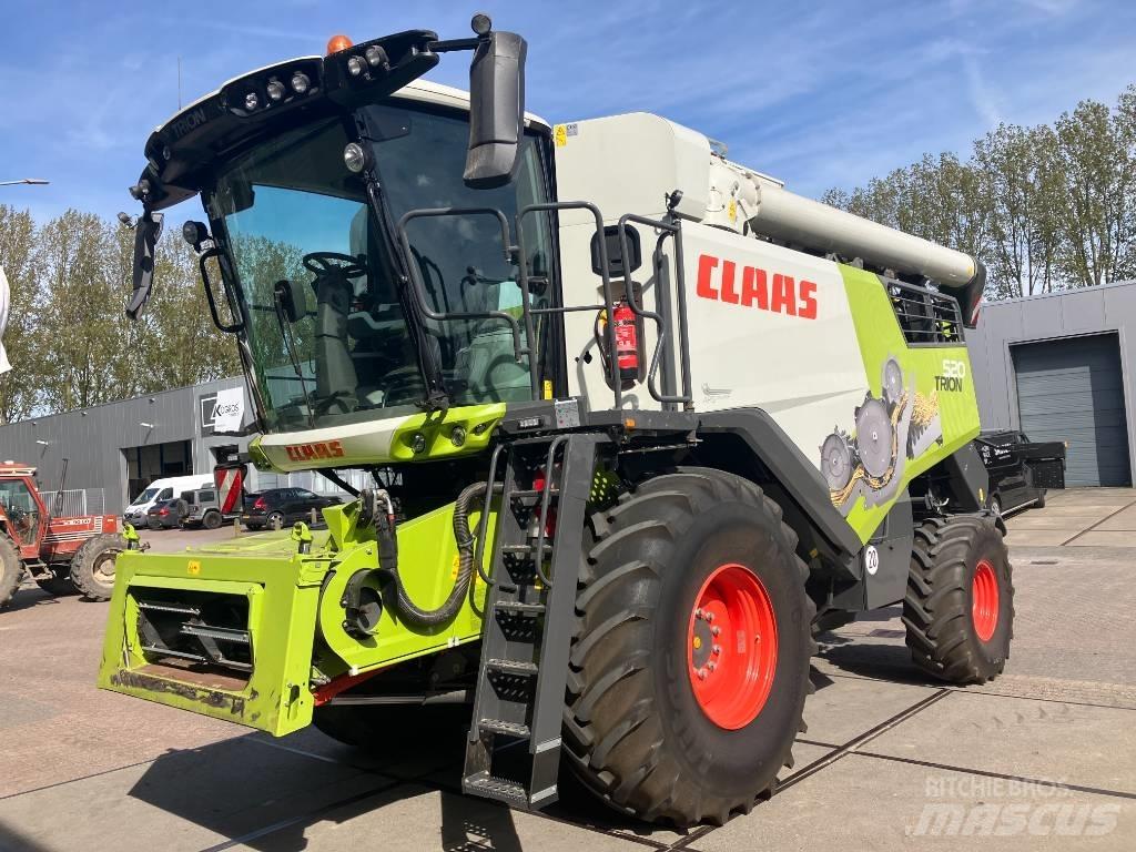 CLAAS Trion 520 联合收割机