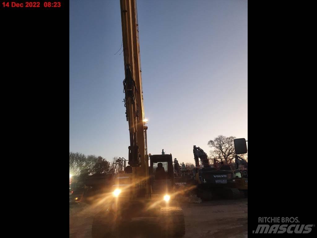 Komatsu PC210LC 长臂挖掘机