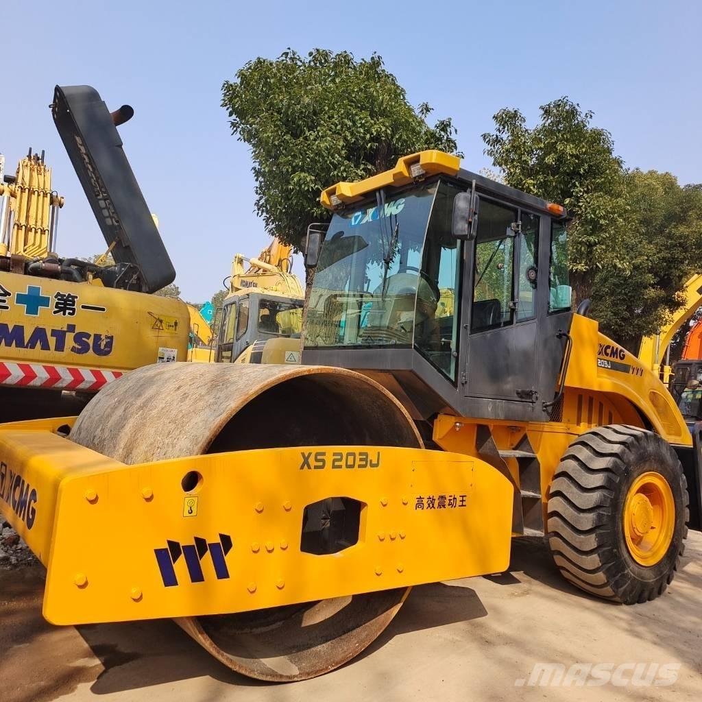 XCMG XS 203 J 单轮压路机