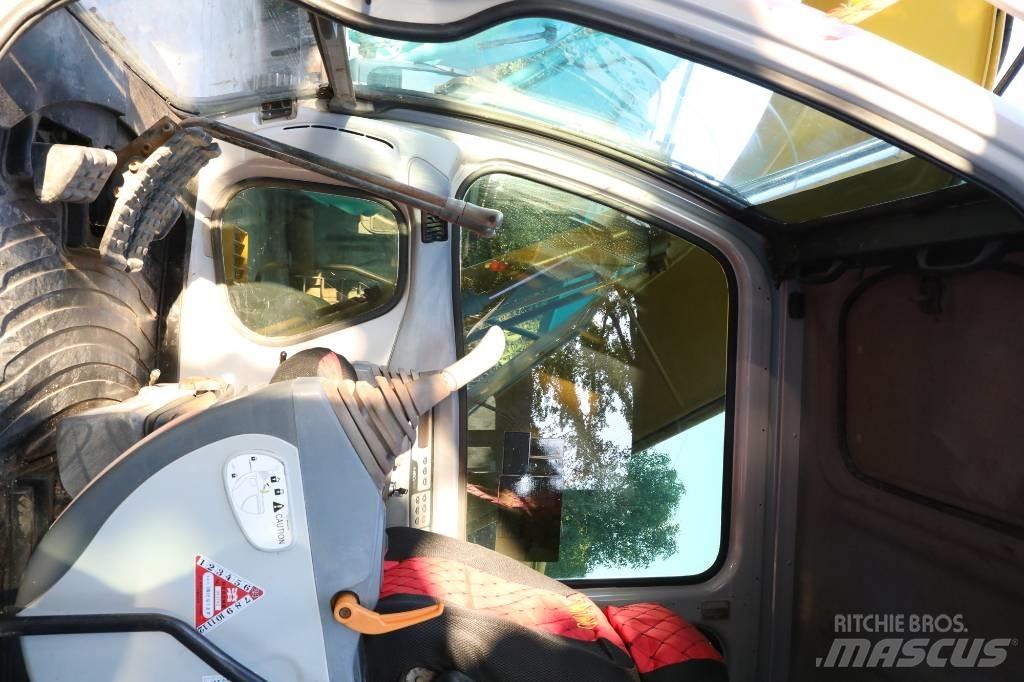 Sumitomo SH120A-3 履带挖掘机