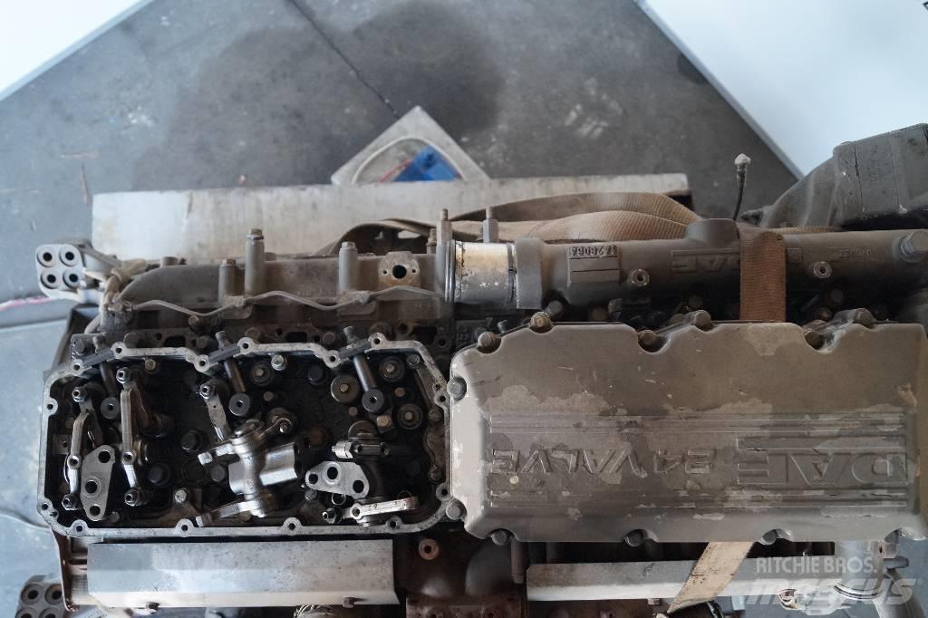 DAF XE315C1 发动机
