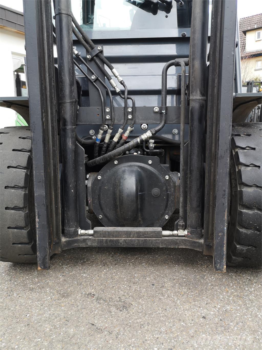 Toyota 02-8FDF30 柴油叉车