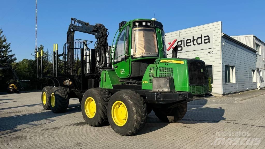 John Deere 1210 E 集运机