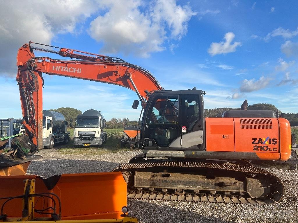 Hitachi ZX 210 履带挖掘机
