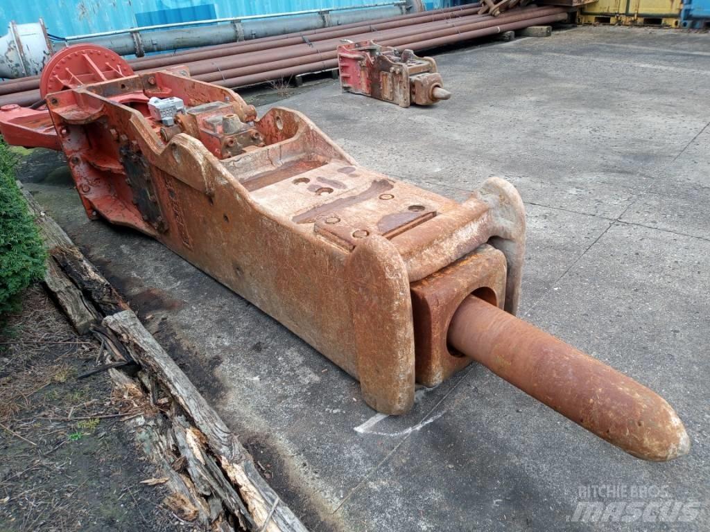 NPK E-260B 破碎锤