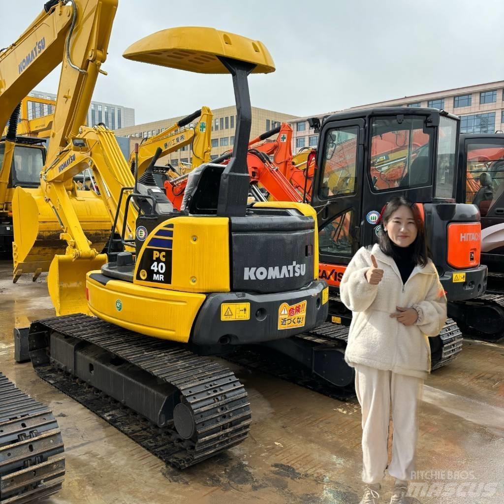 Komatsu PC 40 MR 小型挖掘机