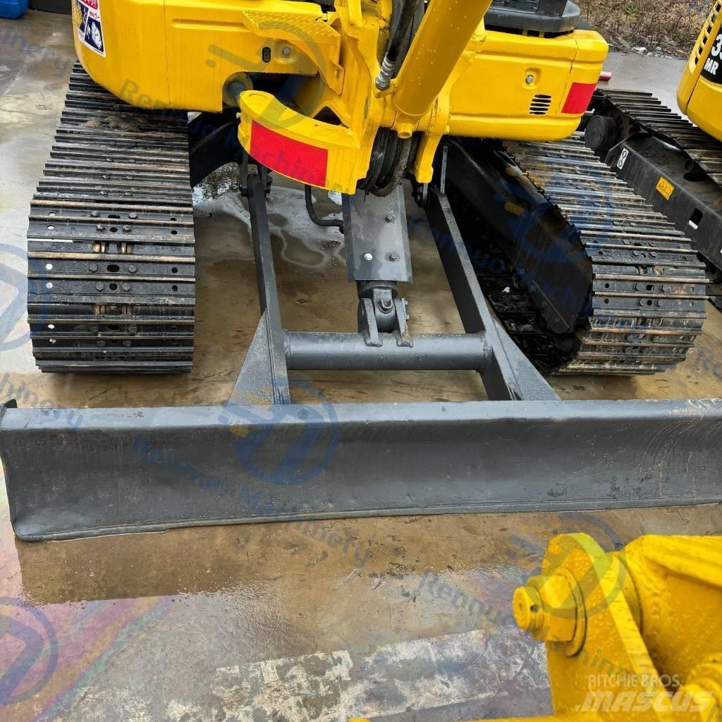 Komatsu PC 40 MR 小型挖掘机