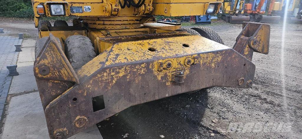 Liebherr A902 轮式挖掘机