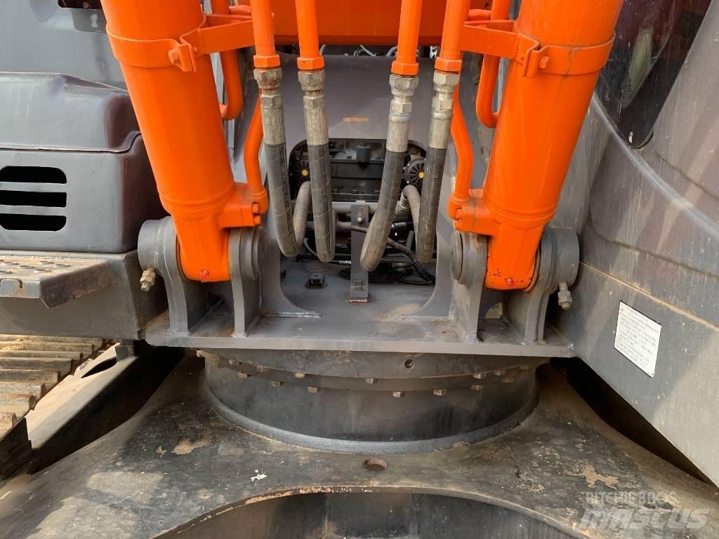 Hitachi ZX210G 履带挖掘机