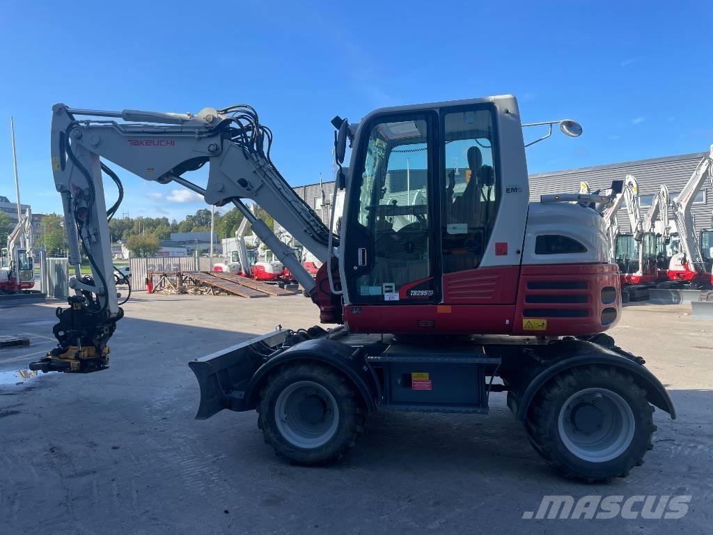 Takeuchi TB 295W 轮式挖掘机