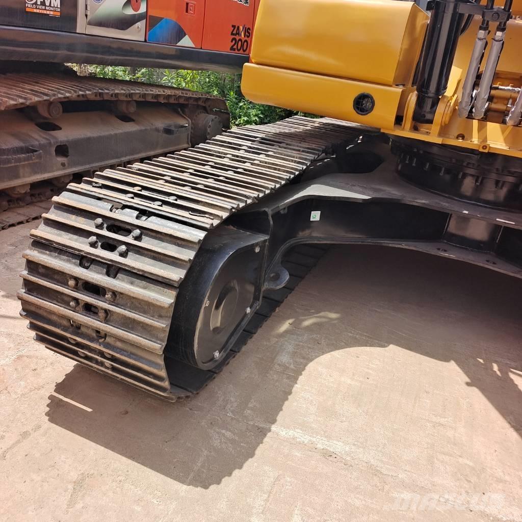 CAT 320 履带挖掘机