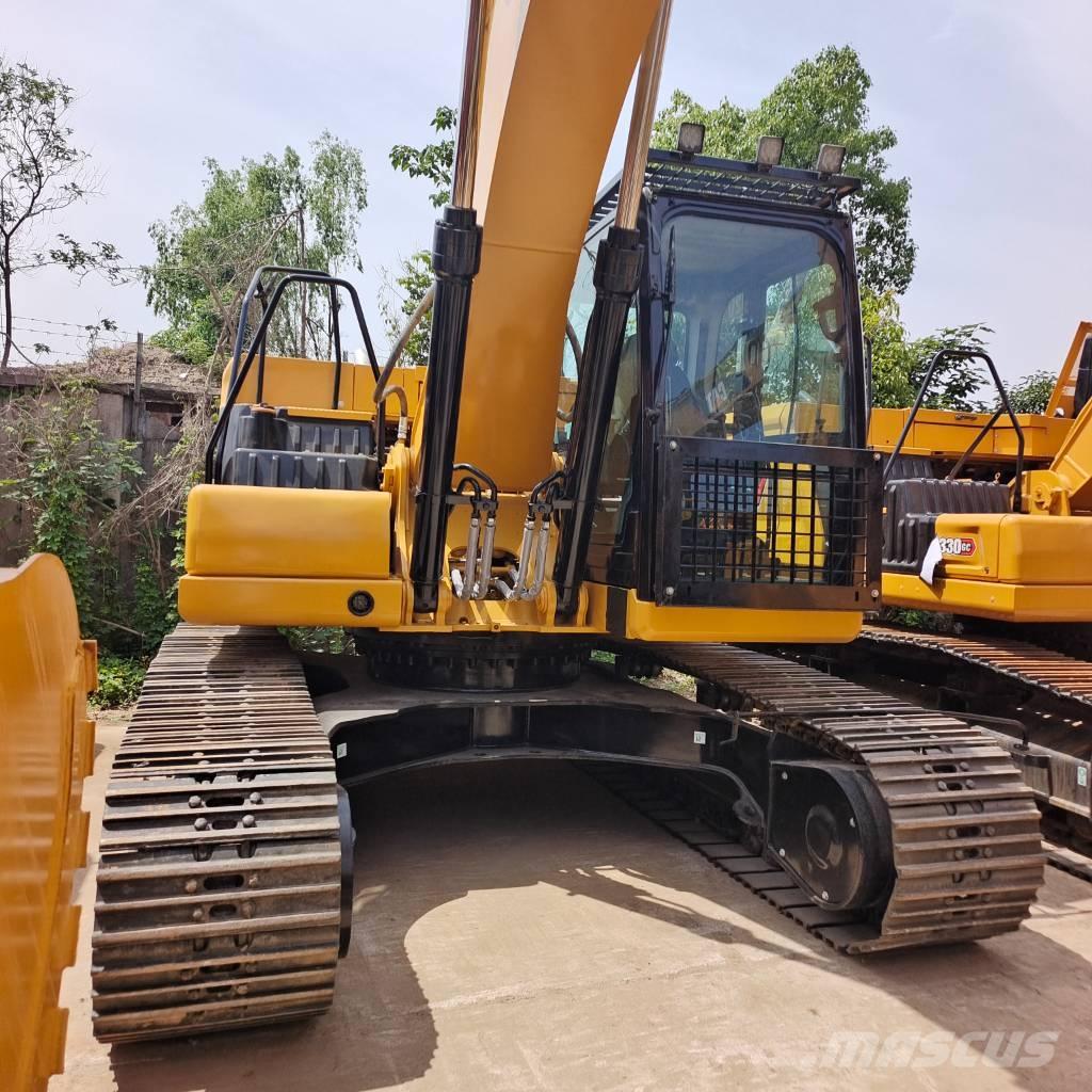 CAT 320 履带挖掘机